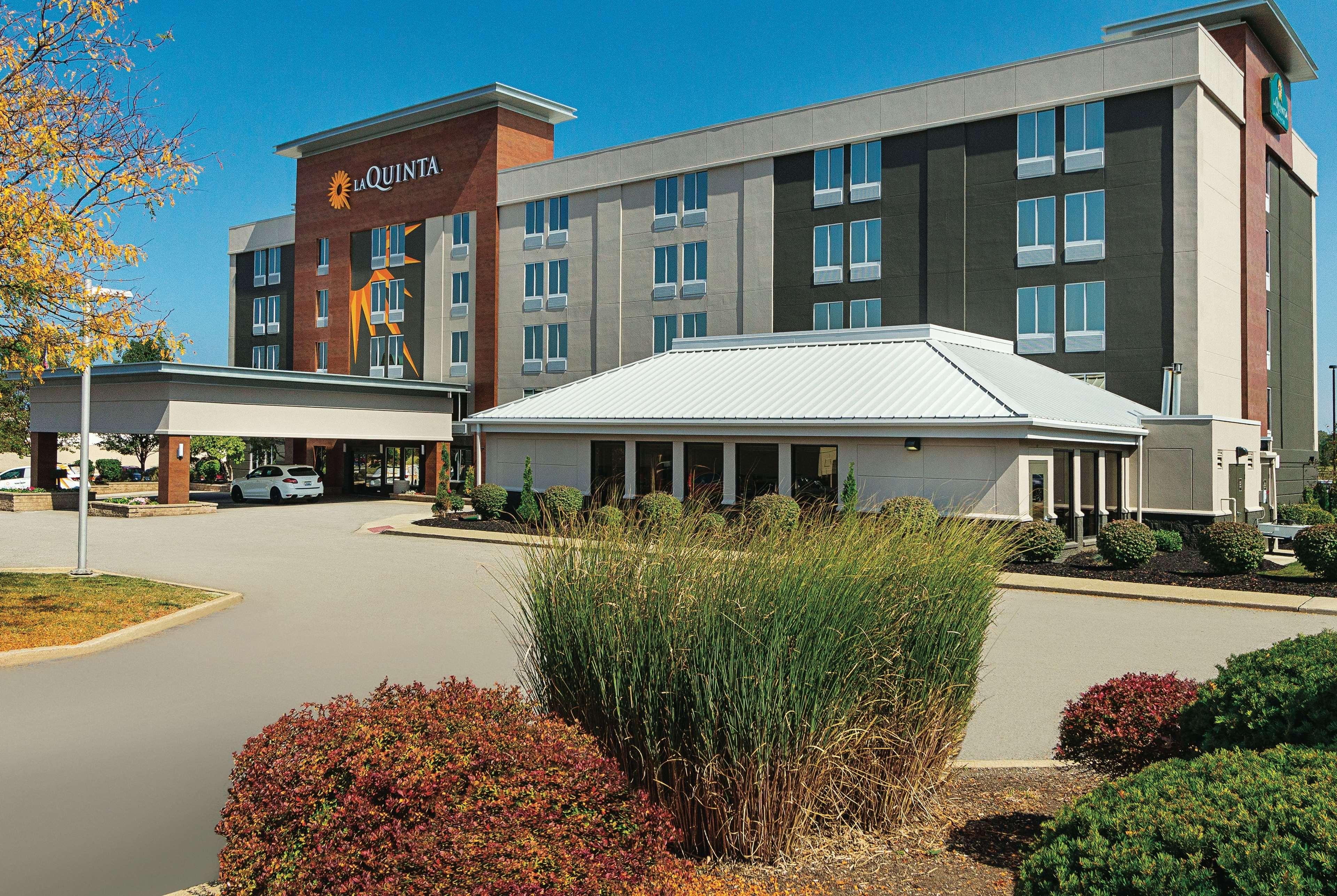 La Quinta By Wyndham Cleveland Airport West Hotel North Olmsted Exterior foto