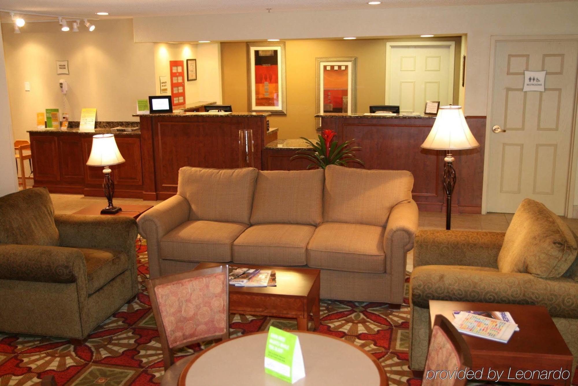 La Quinta By Wyndham Cleveland Airport West North Olmsted Exterior foto